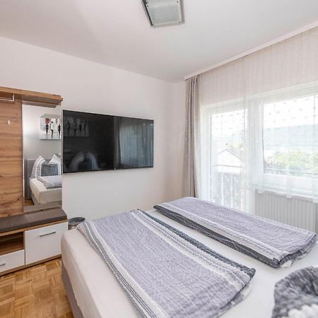 Gaestehaus Genf Velden am Wörthersee Room photo
